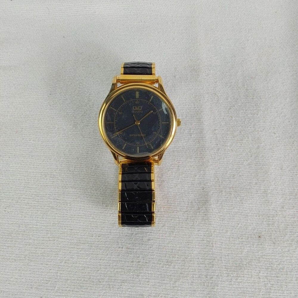 Vintage Q&Q Quartz Watch Women's Gold Tone Black Dial Expansion Band Dress Watch